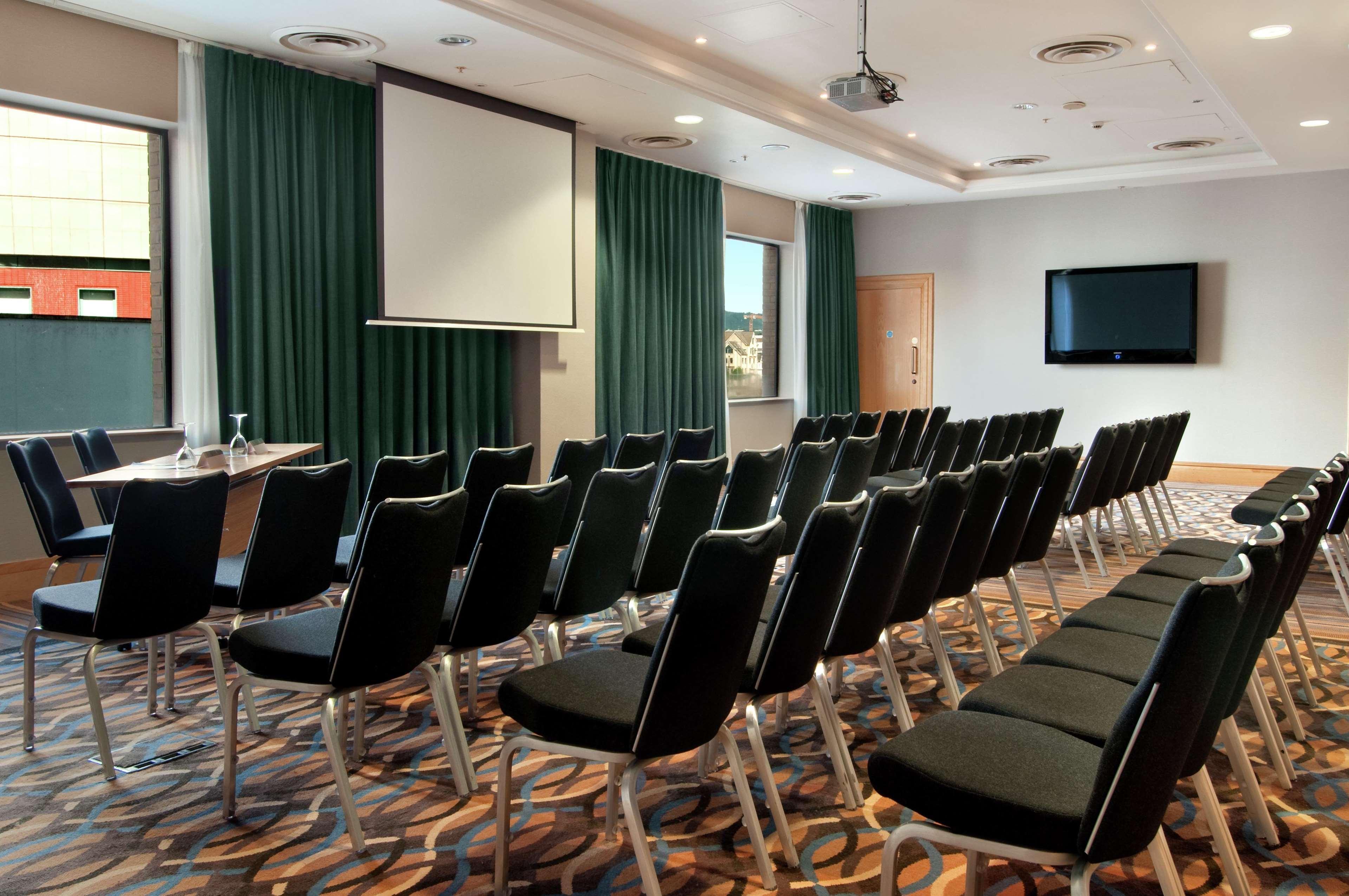 Hilton Belfast Hotel Facilities photo Meeting room