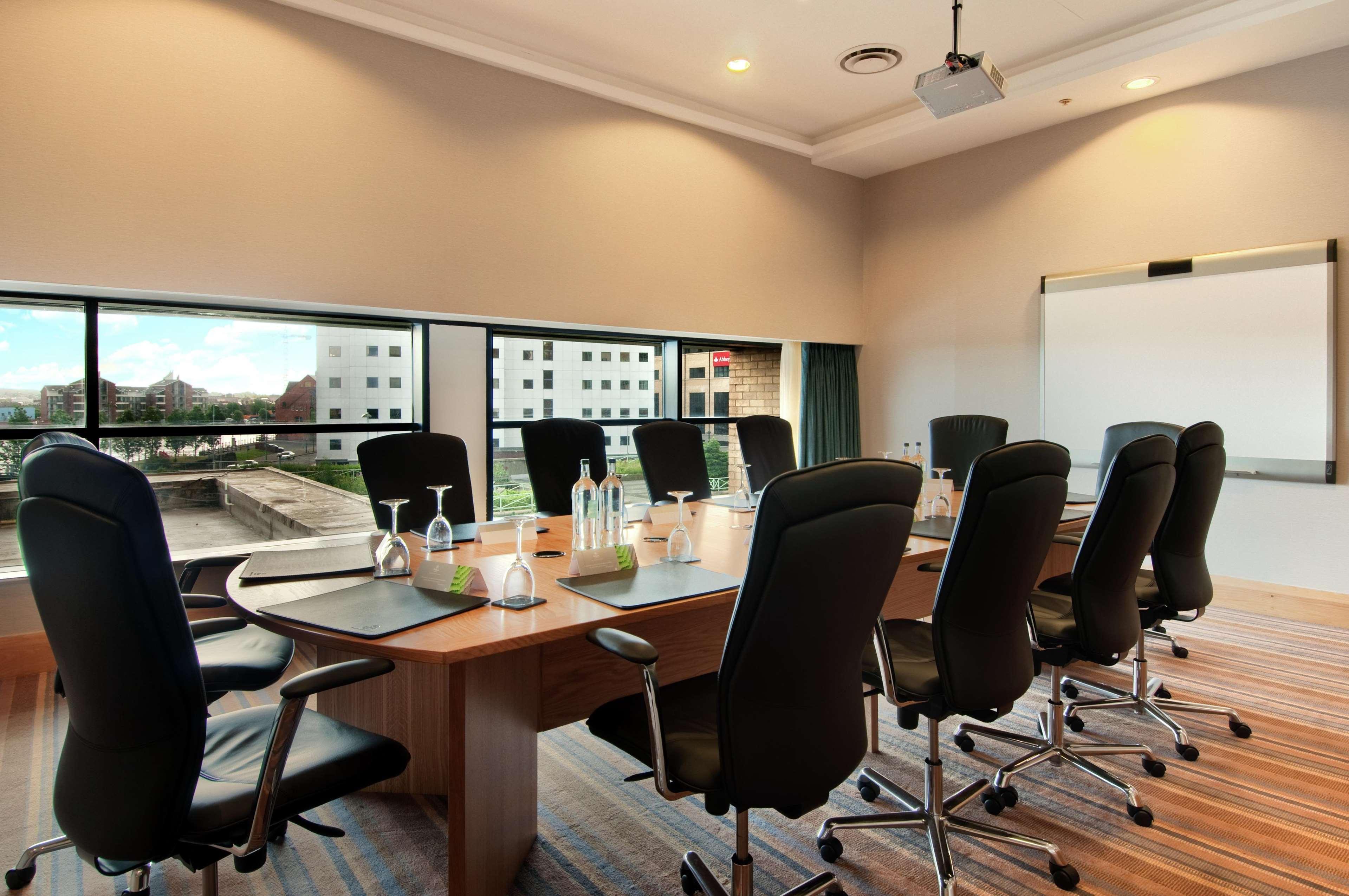 Hilton Belfast Hotel Facilities photo Meeting room