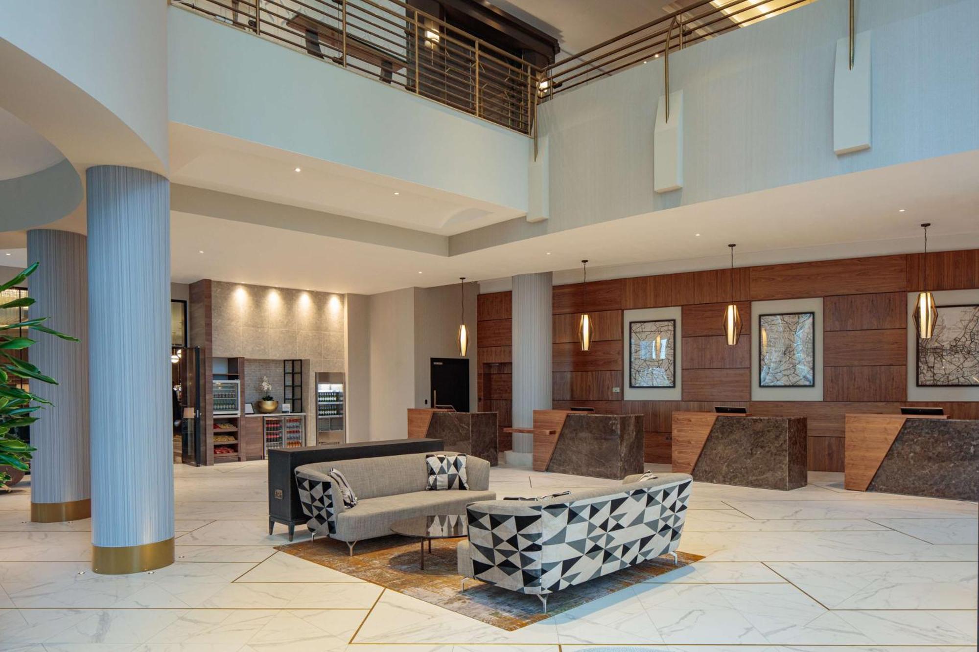 Hilton Belfast Hotel Exterior photo The lobby of the hotel