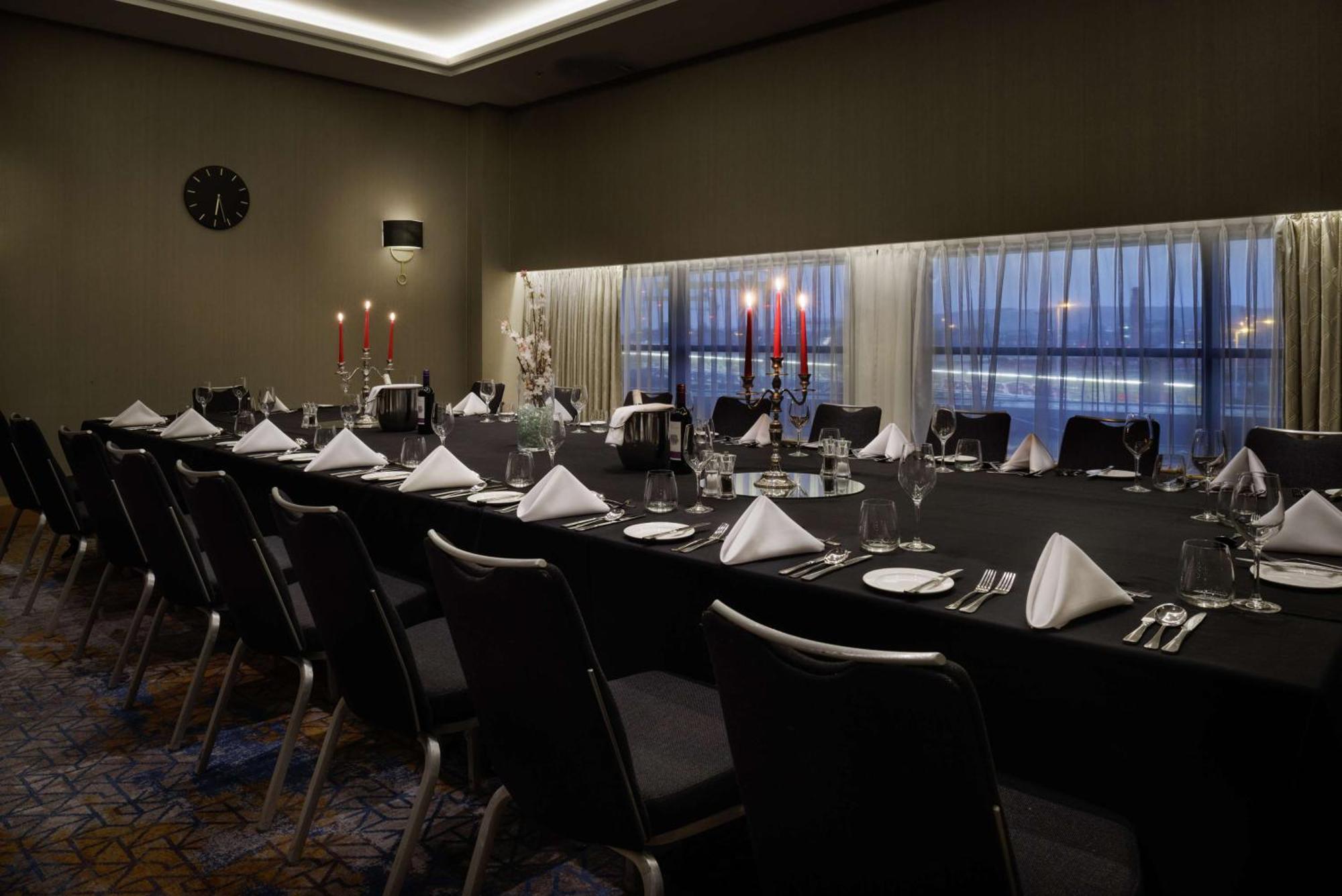Hilton Belfast Hotel Exterior photo