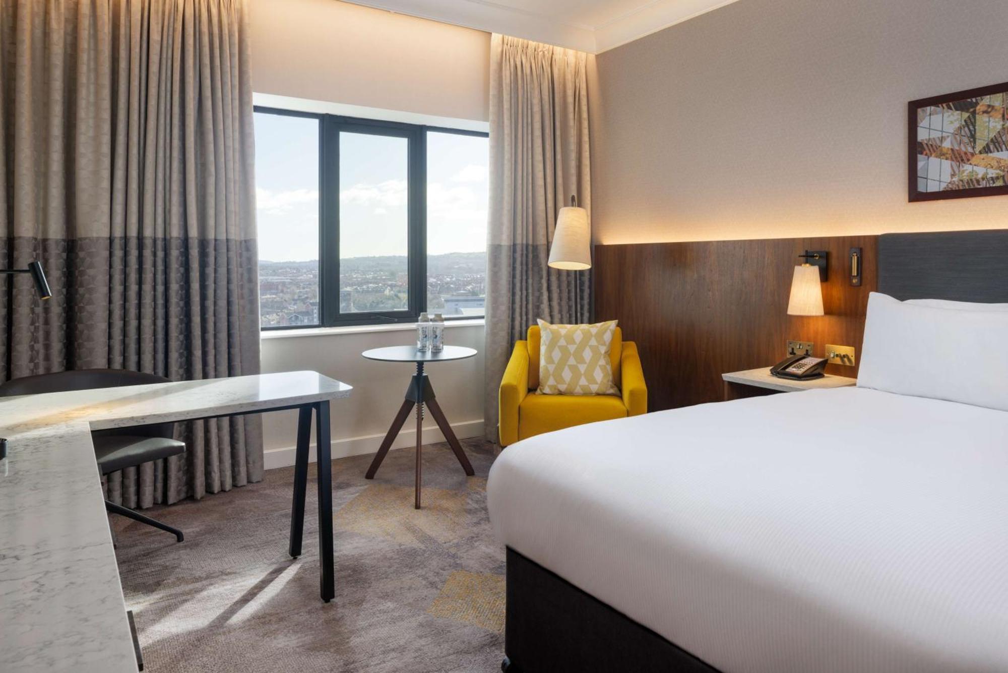 Hilton Belfast Hotel Exterior photo